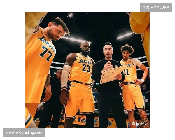 2025NBA赛季夺冠热门球队分析:谁将最终捧起总冠军奖杯 2025NBA赛季夺冠热门球队分析:谁将最终捧起总冠军奖杯